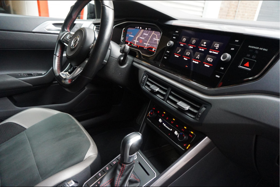 Volkswagen Polo 2.0 TSI GTI | PANO | Adaptive + Lane | Beats | Leer | Apple | 18inch | Keyless | VW Dealer onderhouden