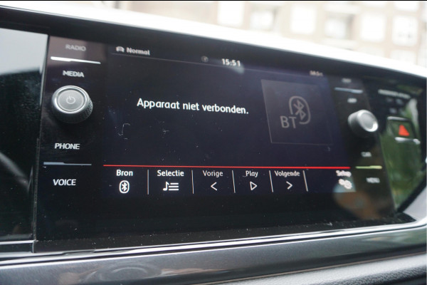 Volkswagen Polo 2.0 TSI GTI | PANO | Adaptive + Lane | Beats | Leer | Apple | 18inch | Keyless | VW Dealer onderhouden