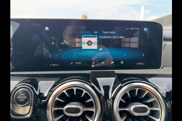 Mercedes-Benz CLA-Klasse 250 Pano 360 camera Sfeerverlichting Memory