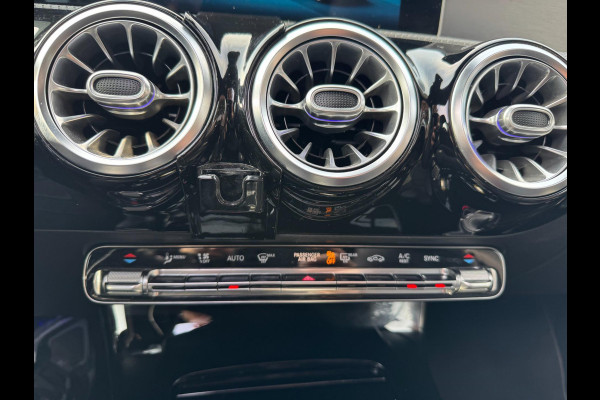 Mercedes-Benz CLA-Klasse 250 Pano 360 camera Sfeerverlichting Memory