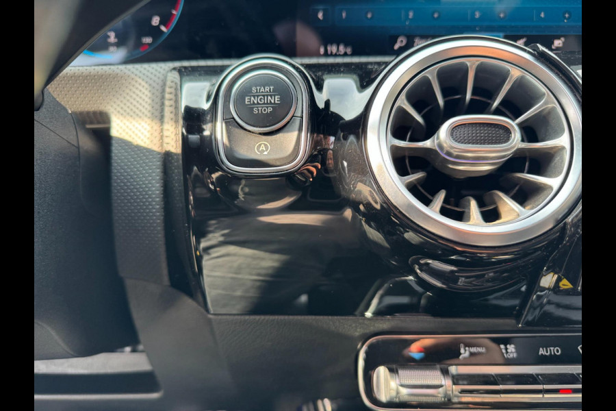 Mercedes-Benz CLA-Klasse 250 Pano 360 camera Sfeerverlichting Memory