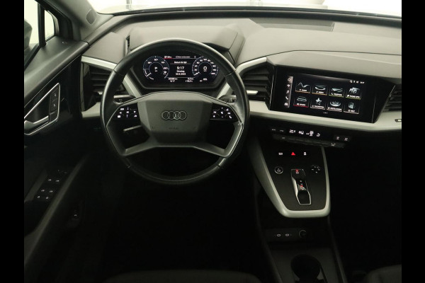 Audi Q4 Sportback e-tron 35 Edition 55 kWh | Camera | Carplay | DAB | Full LED | Parkeerhulp | Climate control | Cruise control | 19'' lichtmetalen velgen