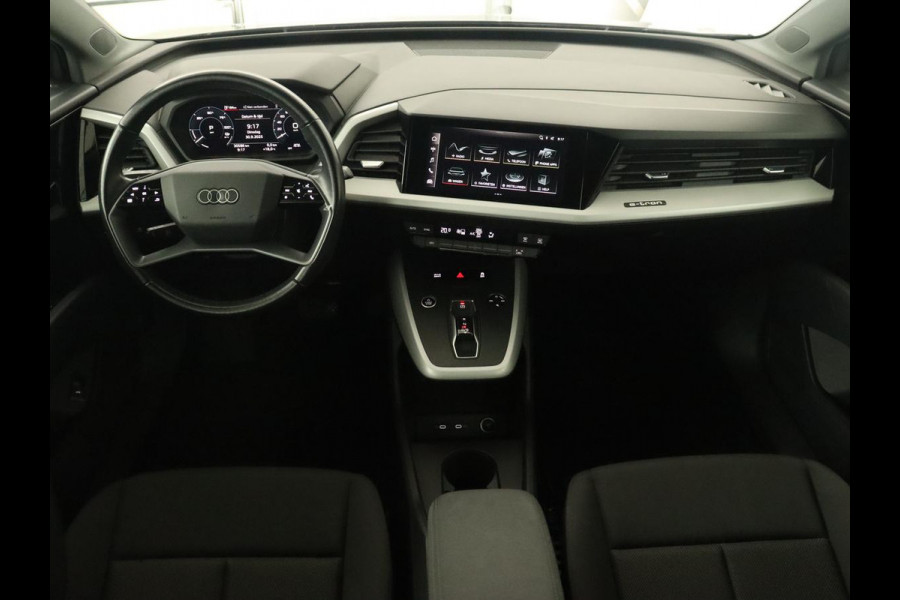 Audi Q4 Sportback e-tron 35 Edition 55 kWh | Camera | Carplay | DAB | Full LED | Parkeerhulp | Climate control | Cruise control | 19'' lichtmetalen velgen