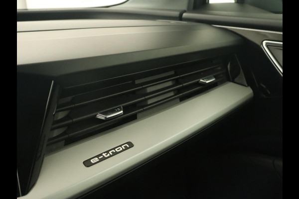 Audi Q4 Sportback e-tron 35 Edition 55 kWh | Camera | Carplay | DAB | Full LED | Parkeerhulp | Climate control | Cruise control | 19'' lichtmetalen velgen