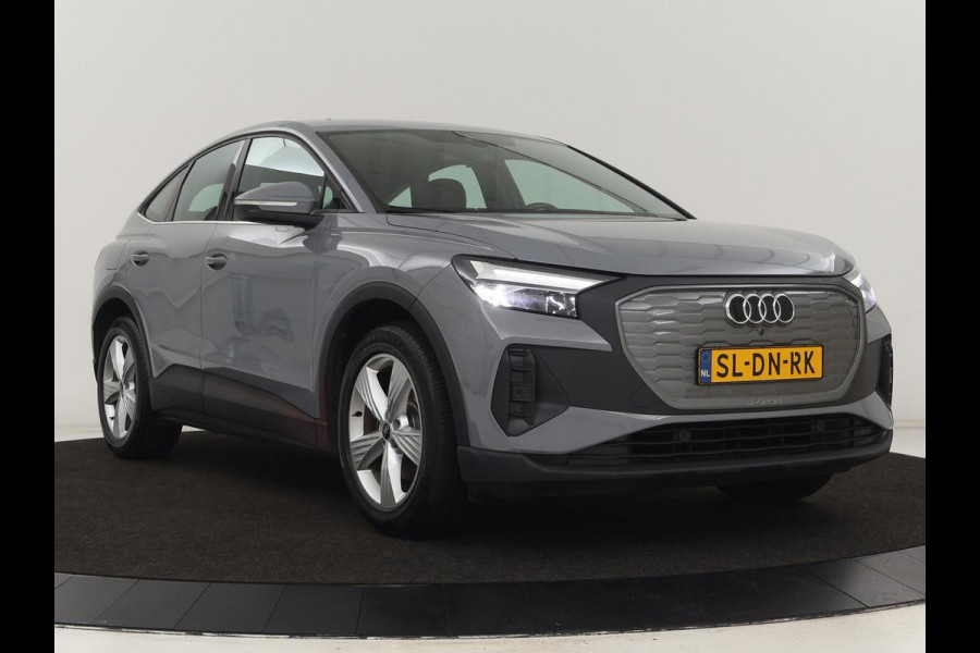 Audi Q4 Sportback e-tron 35 Edition 55 kWh | Camera | Carplay | DAB | Full LED | Parkeerhulp | Climate control | Cruise control | 19'' lichtmetalen velgen