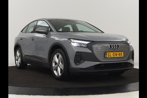 Audi Q4 Sportback e-tron 35 Edition 55 kWh | Camera | Carplay | DAB | Full LED | Parkeerhulp | Climate control | Cruise control | 19'' lichtmetalen velgen