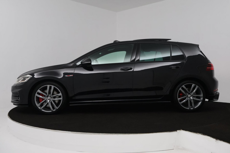 Volkswagen Golf 2.0 TSI GTI Performance (PANORAMADAK, CRUISE ADAPTIEF, STOELVERWARMING, DIGITALE COCKPIT, AUTOMAAT, SENSOREN)