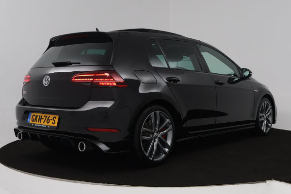 Volkswagen Golf 2.0 TSI GTI Performance (PANORAMADAK, CRUISE ADAPTIEF, STOELVERWARMING, DIGITALE COCKPIT, AUTOMAAT, SENSOREN)