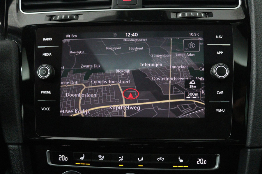 Volkswagen Golf 2.0 TSI GTI Performance (PANORAMADAK, CRUISE ADAPTIEF, STOELVERWARMING, DIGITALE COCKPIT, AUTOMAAT, SENSOREN)