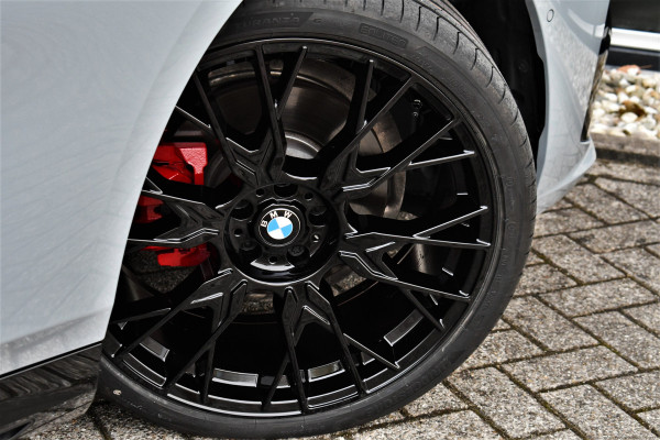 BMW 5 Serie Touring 520i M-Sport Pano Trekh ACC 360 H/K HUD 21inch Stoelventilatie