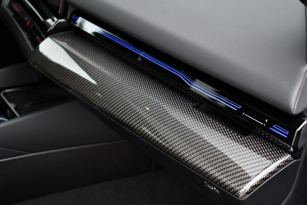 BMW 5 Serie Touring 520i M-Sport Pano Trekh ACC 360 H/K HUD 21inch Stoelventilatie