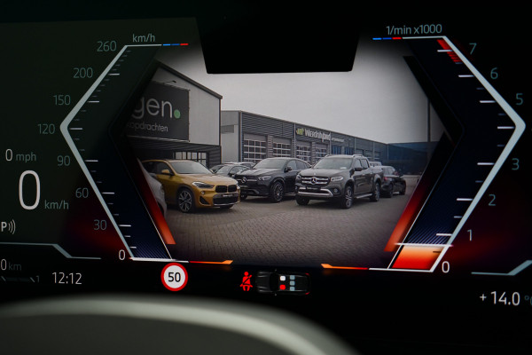 BMW 5 Serie Touring 520i M-Sport Pano Trekh ACC 360 H/K HUD 21inch Stoelventilatie