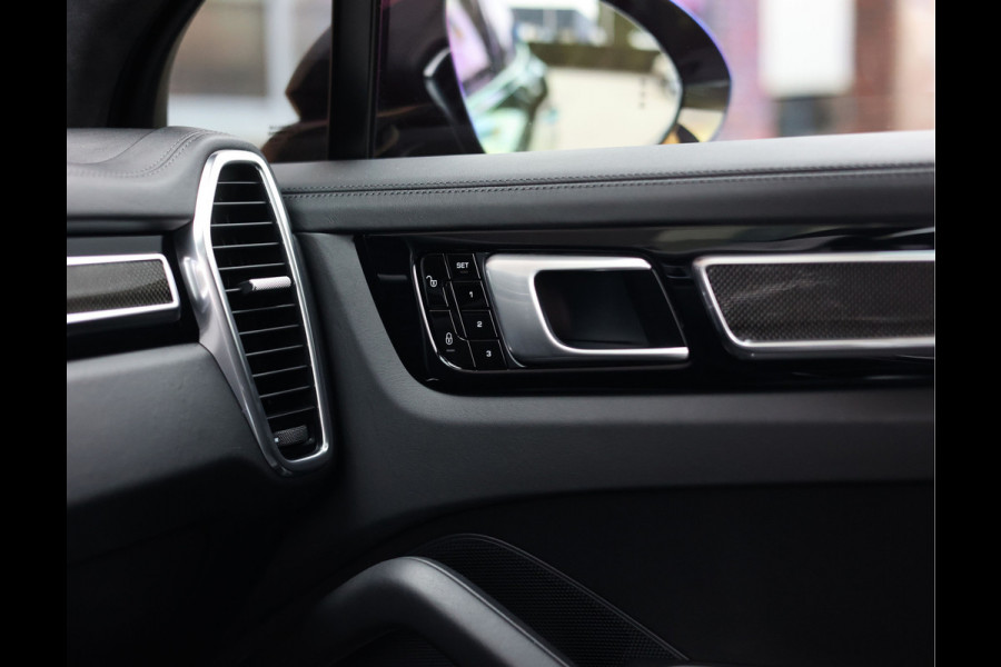 Porsche Cayenne 4.0 Turbo | 1e Eig. - Pano - Nightvision - BOSE