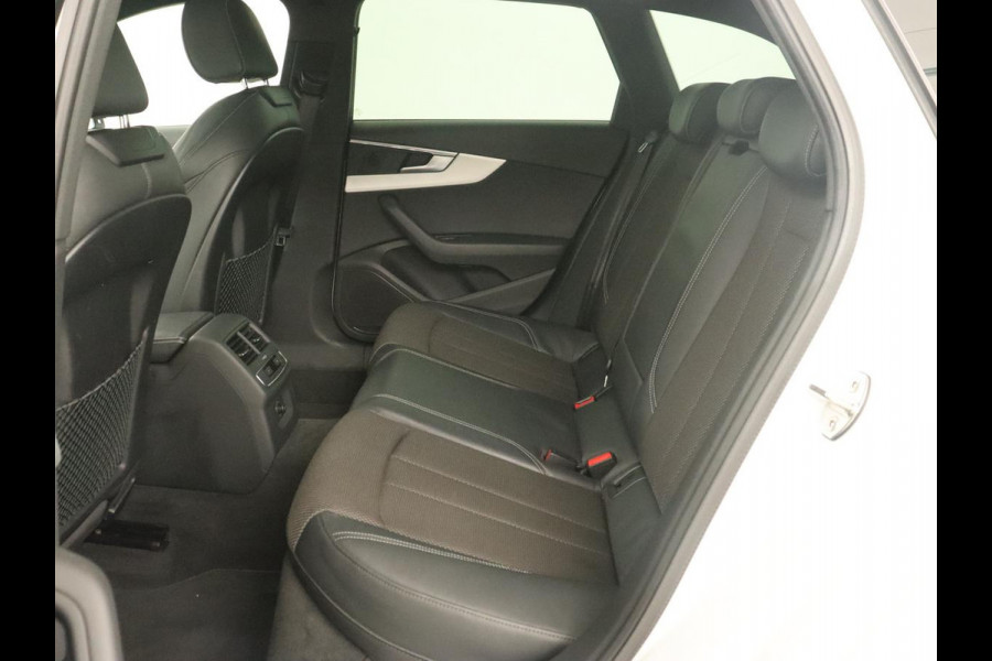 Audi A4 2.0 TFSI Sport S Line Edition | Panoramadak | Carplay | Virtual Cockpit | Sportstoelen | Half leder | Navigatie | Camera | Climate control | Parkeerhulp | Full LED
