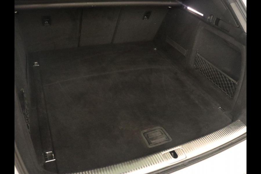 Audi A4 2.0 TFSI Sport S Line Edition | Panoramadak | Carplay | Virtual Cockpit | Sportstoelen | Half leder | Navigatie | Camera | Climate control | Parkeerhulp | Full LED