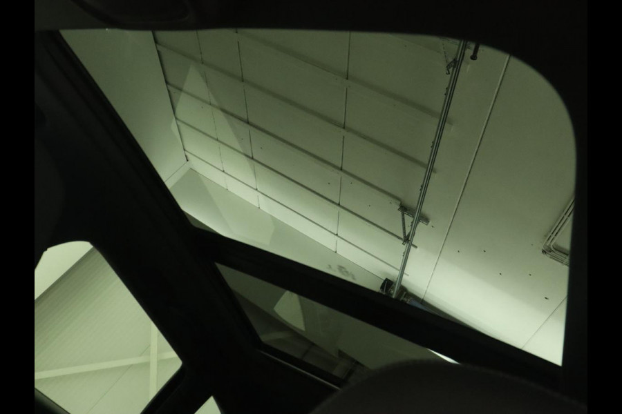 Audi A4 2.0 TFSI Sport S Line Edition | Panoramadak | Carplay | Virtual Cockpit | Sportstoelen | Half leder | Navigatie | Camera | Climate control | Parkeerhulp | Full LED