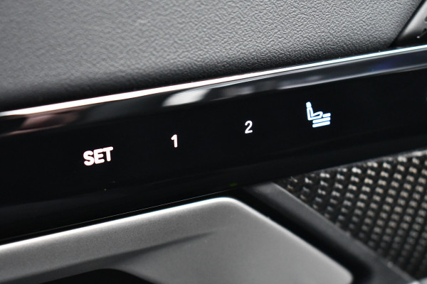 BMW 5 Serie Touring 520i M-Sport Pano Trekh ACC 360 H/K HUD 21inch Stoelventilatie