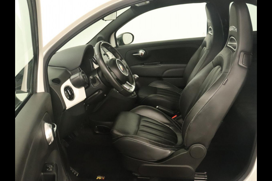 Fiat 500 1.4 T-Jet Abarth 595 | Leder | Sportstoelen | Navigatie | Airco | Parkeerhulp | Bluetooth | Getint glas
