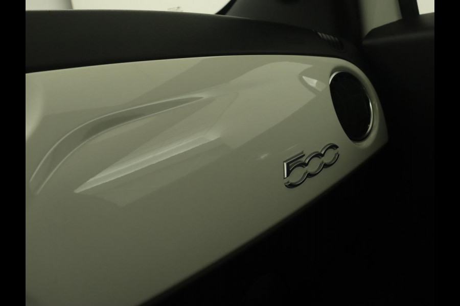 Fiat 500 1.4 T-Jet Abarth 595 | Leder | Sportstoelen | Navigatie | Airco | Parkeerhulp | Bluetooth | Getint glas
