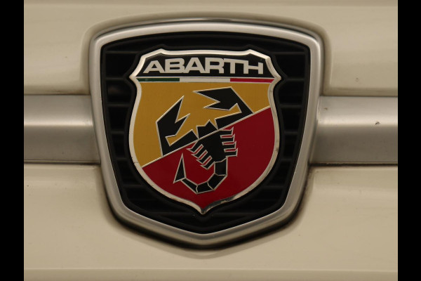Fiat 500 1.4 T-Jet Abarth 595 | Leder | Sportstoelen | Navigatie | Airco | Parkeerhulp | Bluetooth | Getint glas