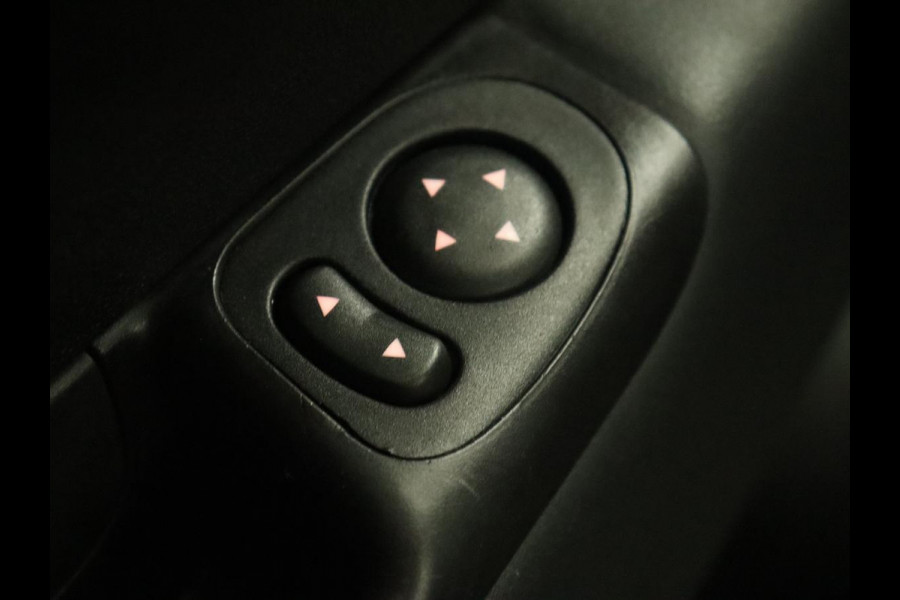 Fiat 500 1.4 T-Jet Abarth 595 | Leder | Sportstoelen | Navigatie | Airco | Parkeerhulp | Bluetooth | Getint glas