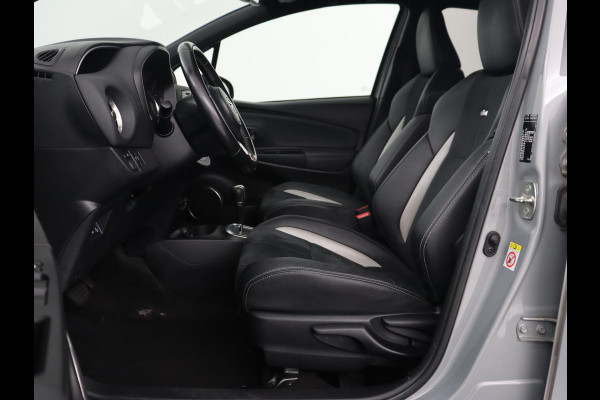 Toyota Yaris 1.5 Hybrid GR Sport | Sportstoelen | Leder/Alcantara | Camera | Climate control | Cruise control | Getint glas | Bluetooth Toyota Yaris 1.5 Hybrid GR Sport | Sportstoelen | Leder/Alcantara | Camera | Climate control | Cruise control | Getint glas | Bluetooth