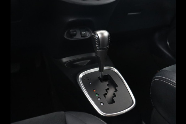 Toyota Yaris 1.5 Hybrid GR Sport | Sportstoelen | Leder/Alcantara | Camera | Climate control | Cruise control | Getint glas | Bluetooth Toyota Yaris 1.5 Hybrid GR Sport | Sportstoelen | Leder/Alcantara | Camera | Climate control | Cruise control | Getint glas | Bluetooth