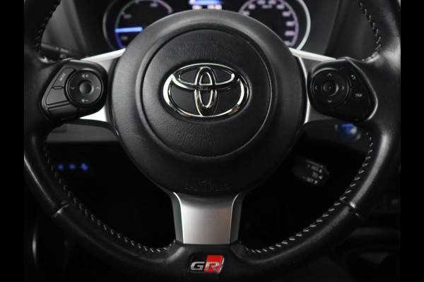 Toyota Yaris 1.5 Hybrid GR Sport | Sportstoelen | Leder/Alcantara | Camera | Climate control | Cruise control | Getint glas | Bluetooth Toyota Yaris 1.5 Hybrid GR Sport | Sportstoelen | Leder/Alcantara | Camera | Climate control | Cruise control | Getint glas | Bluetooth