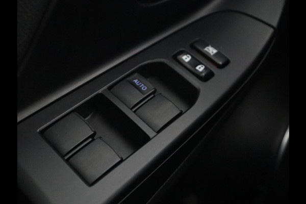 Toyota Yaris 1.5 Hybrid GR Sport | Sportstoelen | Leder/Alcantara | Camera | Climate control | Cruise control | Getint glas | Bluetooth Toyota Yaris 1.5 Hybrid GR Sport | Sportstoelen | Leder/Alcantara | Camera | Climate control | Cruise control | Getint glas | Bluetooth