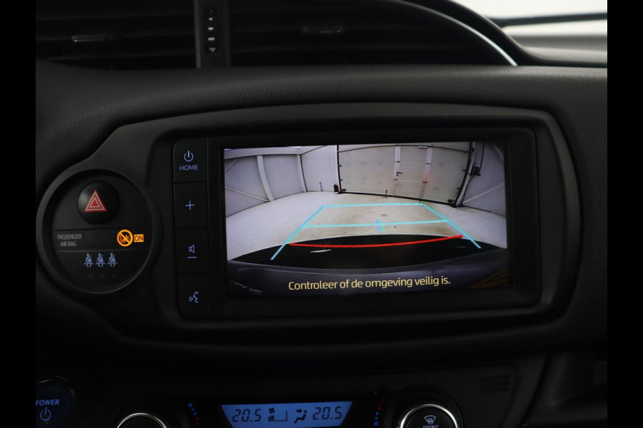 Toyota Yaris 1.5 Hybrid GR Sport | Sportstoelen | Leder/Alcantara | Camera | Climate control | Cruise control | Getint glas | Bluetooth Toyota Yaris 1.5 Hybrid GR Sport | Sportstoelen | Leder/Alcantara | Camera | Climate control | Cruise control | Getint glas | Bluetooth