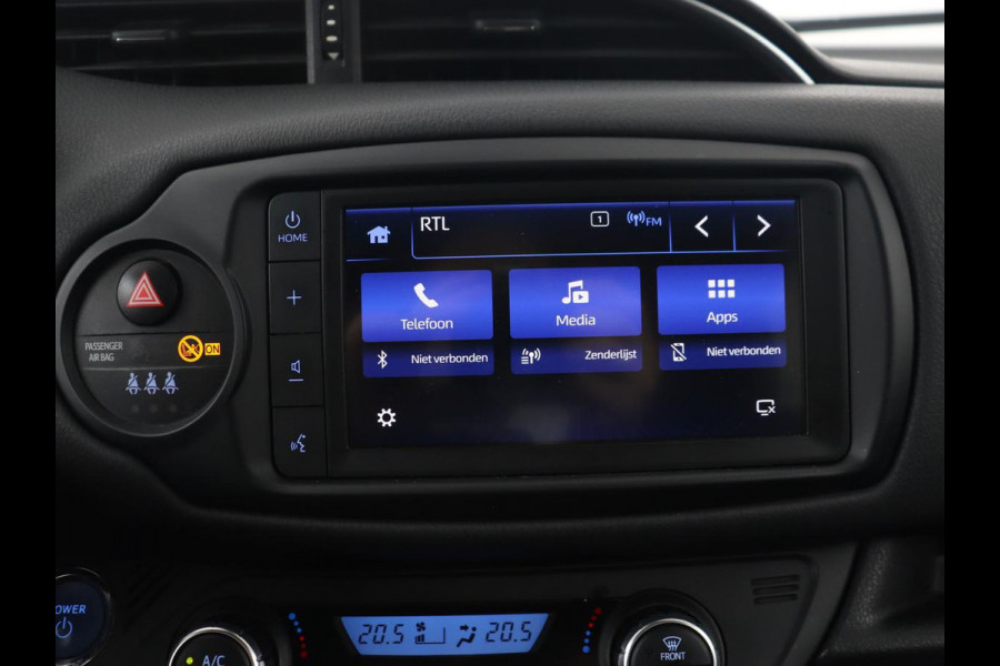 Toyota Yaris 1.5 Hybrid GR Sport | Sportstoelen | Leder/Alcantara | Camera | Climate control | Cruise control | Getint glas | Bluetooth Toyota Yaris 1.5 Hybrid GR Sport | Sportstoelen | Leder/Alcantara | Camera | Climate control | Cruise control | Getint glas | Bluetooth