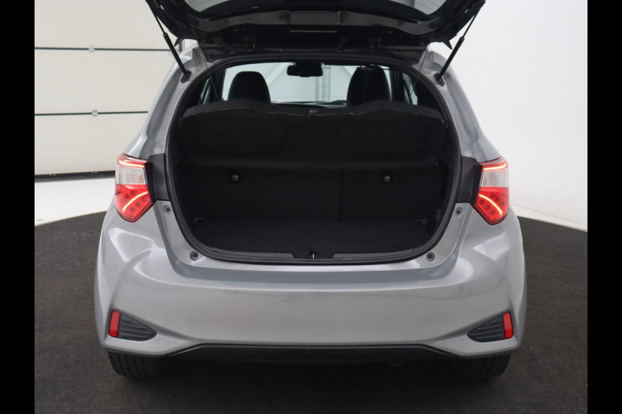 Toyota Yaris 1.5 Hybrid GR Sport | Sportstoelen | Leder/Alcantara | Camera | Climate control | Cruise control | Getint glas | Bluetooth Toyota Yaris 1.5 Hybrid GR Sport | Sportstoelen | Leder/Alcantara | Camera | Climate control | Cruise control | Getint glas | Bluetooth