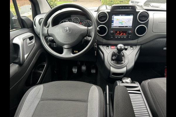 Peugeot Partner Tepee 1.2 110pk Navi, Camera, Trekhaak, Clima