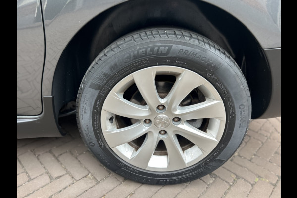Peugeot Partner Tepee 1.2 110pk Navi, Camera, Trekhaak, Clima