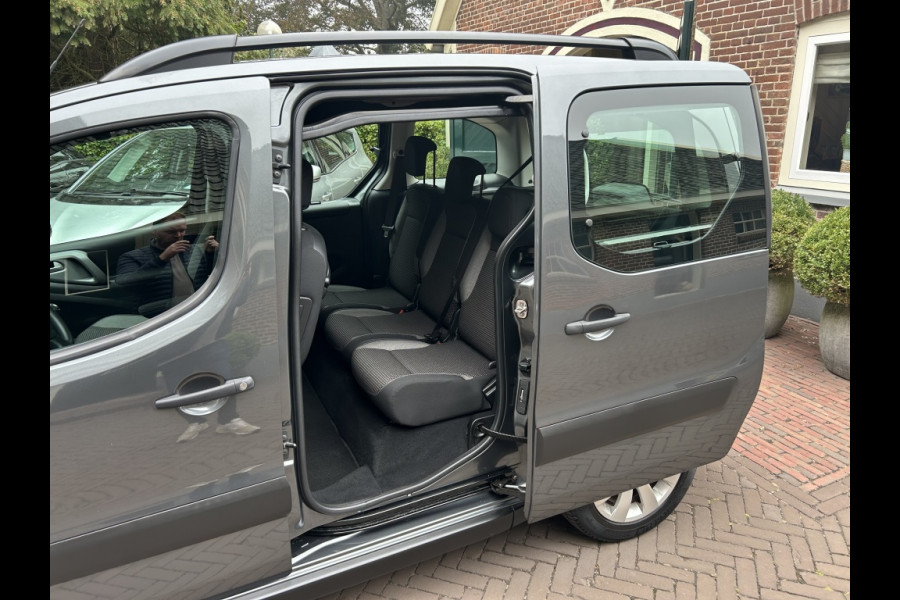 Peugeot Partner Tepee 1.2 110pk Navi, Camera, Trekhaak, Clima