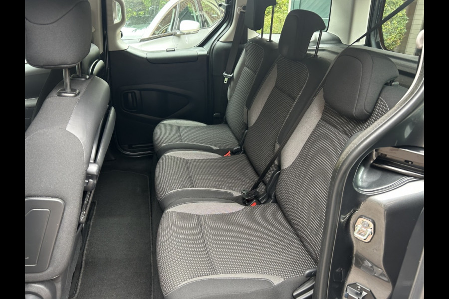 Peugeot Partner Tepee 1.2 110pk Navi, Camera, Trekhaak, Clima