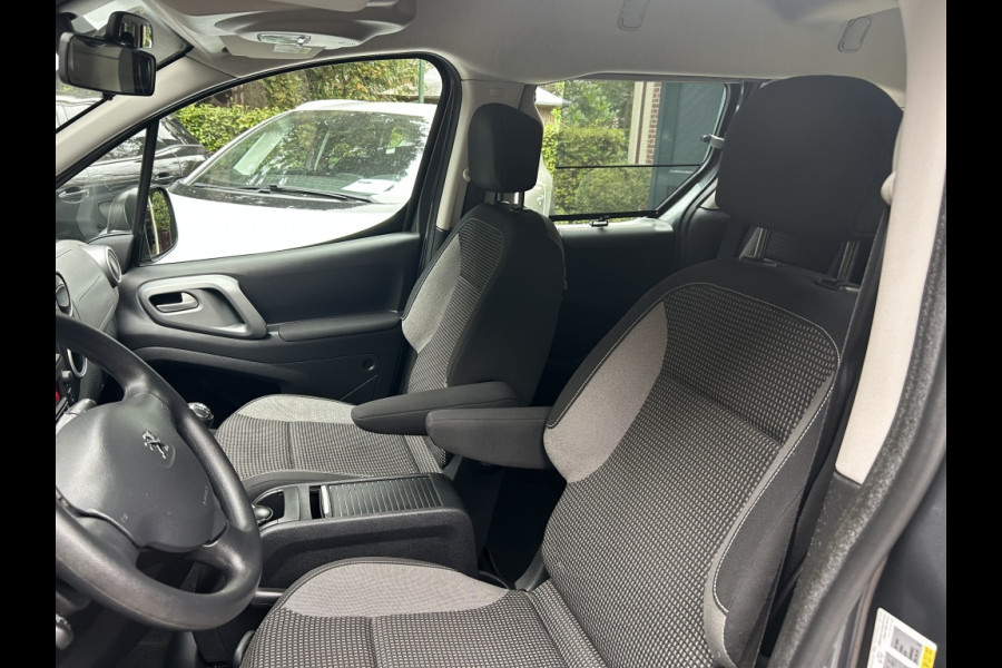 Peugeot Partner Tepee 1.2 110pk Navi, Camera, Trekhaak, Clima