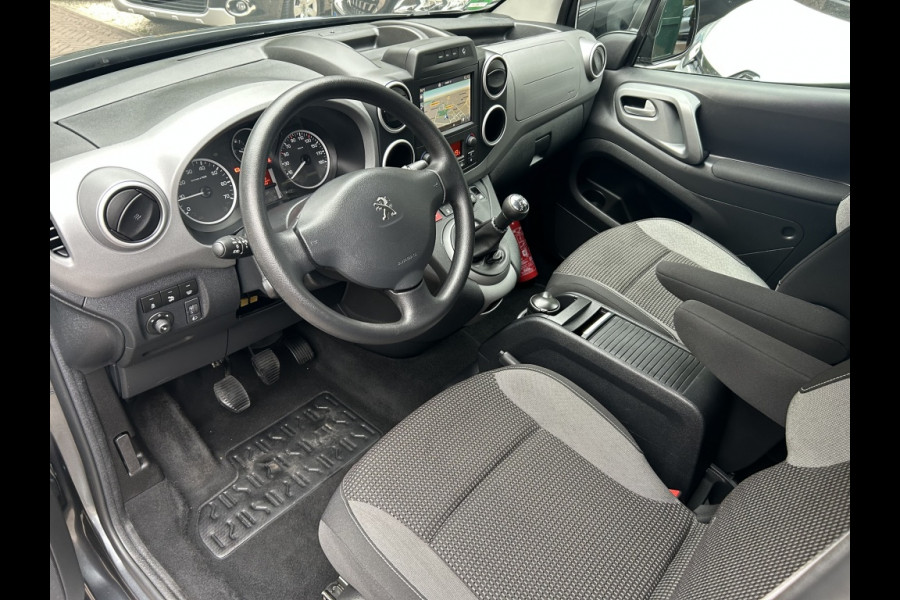 Peugeot Partner Tepee 1.2 110pk Navi, Camera, Trekhaak, Clima