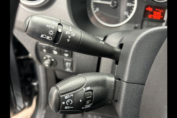 Peugeot Partner Tepee 1.2 110pk Navi, Camera, Trekhaak, Clima
