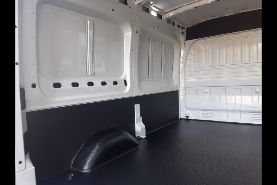 Ford E-Transit / Maxus e-Deliver 9 L2H2 72 kWh Airco Verwarmde stoelen Achteruitrijcamera