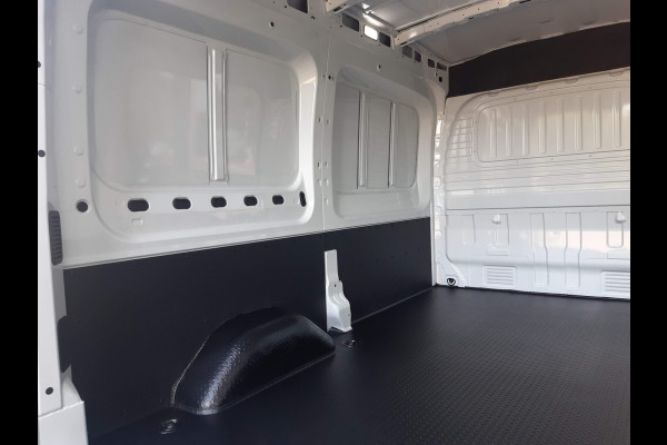 Ford E-Transit / Maxus e-Deliver 9 L2H2 72 kWh Airco Verwarmde stoelen Achteruitrijcamera