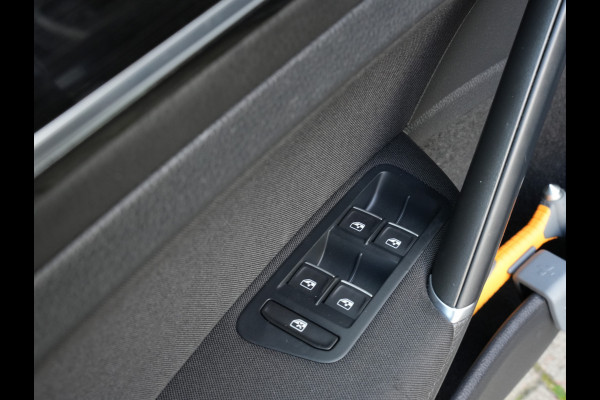Volkswagen Golf 1.5 TSI Highline | Navigatie | Virtual Cockpit | Stoelverwarming | Massage