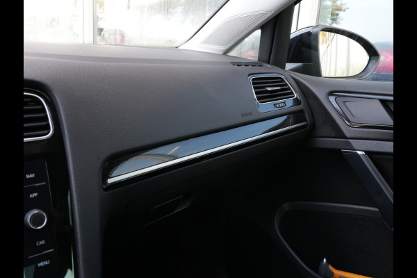 Volkswagen Golf 1.5 TSI Highline | Navigatie | Virtual Cockpit | Stoelverwarming | Massage