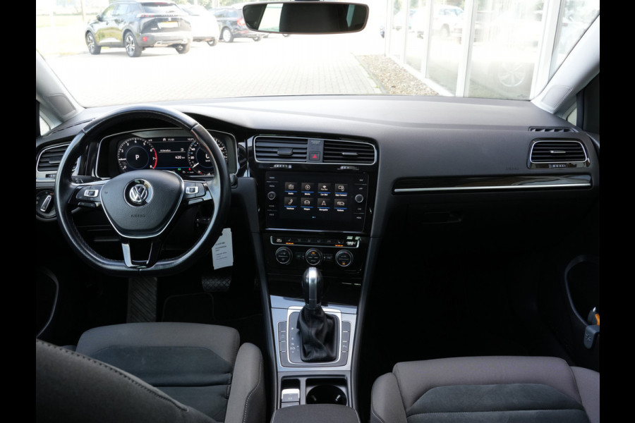 Volkswagen Golf 1.5 TSI Highline | Navigatie | Virtual Cockpit | Stoelverwarming | Massage