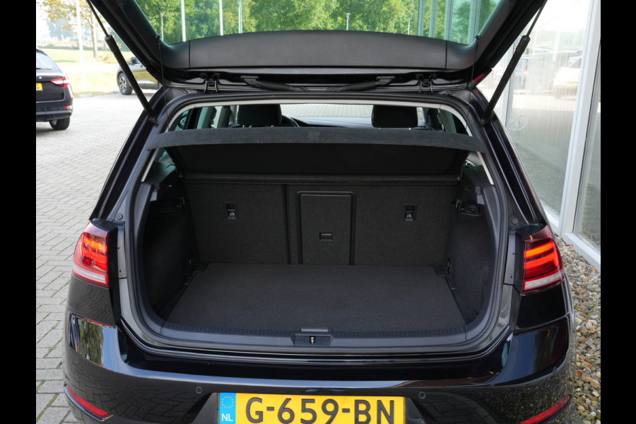 Volkswagen Golf 1.5 TSI Highline | Navigatie | Virtual Cockpit | Stoelverwarming | Massage