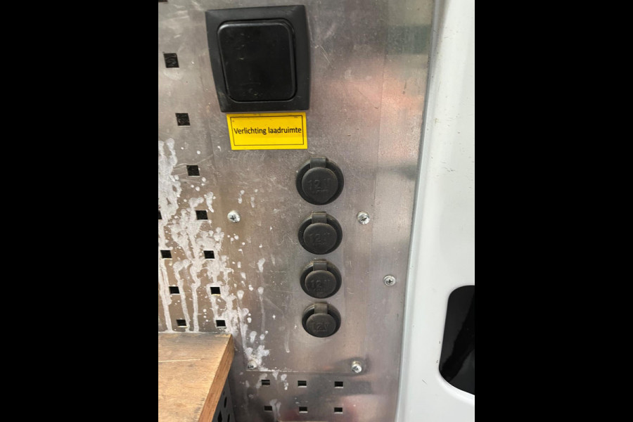 Opel Movano Servicewagen T35 2.3 dCi 145pk euro6 L2H2 BOTT Inrichting, Victron omvormer, Standkachel, Trekhaak, RIJKLAARPRIJS!