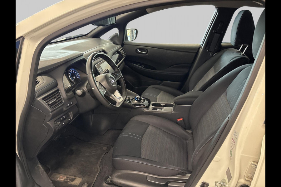 Nissan Leaf e+ N-Connecta 62 kWh ADAPTIVE CRUISE 17 INCH VELGEN PRO PILOT NAVIGATIE BSM