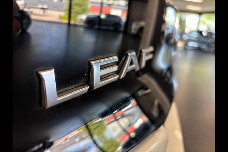 Nissan Leaf e+ N-Connecta 62 kWh ADAPTIVE CRUISE 17 INCH VELGEN PRO PILOT NAVIGATIE BSM