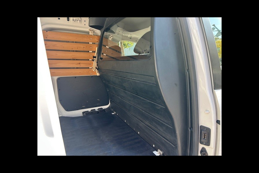 Volkswagen Caddy 1.4 TGI L2H1 EcoFuel Maxi PDC I 1e EIGENAAR I COMPLETE ONDERHOUDSHISTORIE I RIJDEN OP GROEN GAS = CO2 NEUTRAAL NIEUWE DISTRIBUTIE Volkswagen Caddy 1.4 TGI L2H1 EcoFuel Maxi PDC I 1e EIGENAAR I COMPLETE ONDERHOUDSHISTORIE I RIJDEN OP GROEN GAS = CO2 NEUTRAAL NIEUWE DISTRIBUTIE