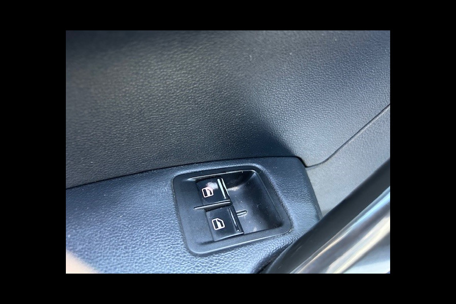 Volkswagen Caddy 1.4 TGI L2H1 EcoFuel Maxi PDC I 1e EIGENAAR I COMPLETE ONDERHOUDSHISTORIE I RIJDEN OP GROEN GAS = CO2 NEUTRAAL NIEUWE DISTRIBUTIE Volkswagen Caddy 1.4 TGI L2H1 EcoFuel Maxi PDC I 1e EIGENAAR I COMPLETE ONDERHOUDSHISTORIE I RIJDEN OP GROEN GAS = CO2 NEUTRAAL NIEUWE DISTRIBUTIE